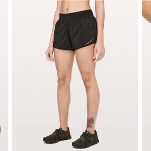 Lululemon Hotty Hot Short *High-Rise 2.5"